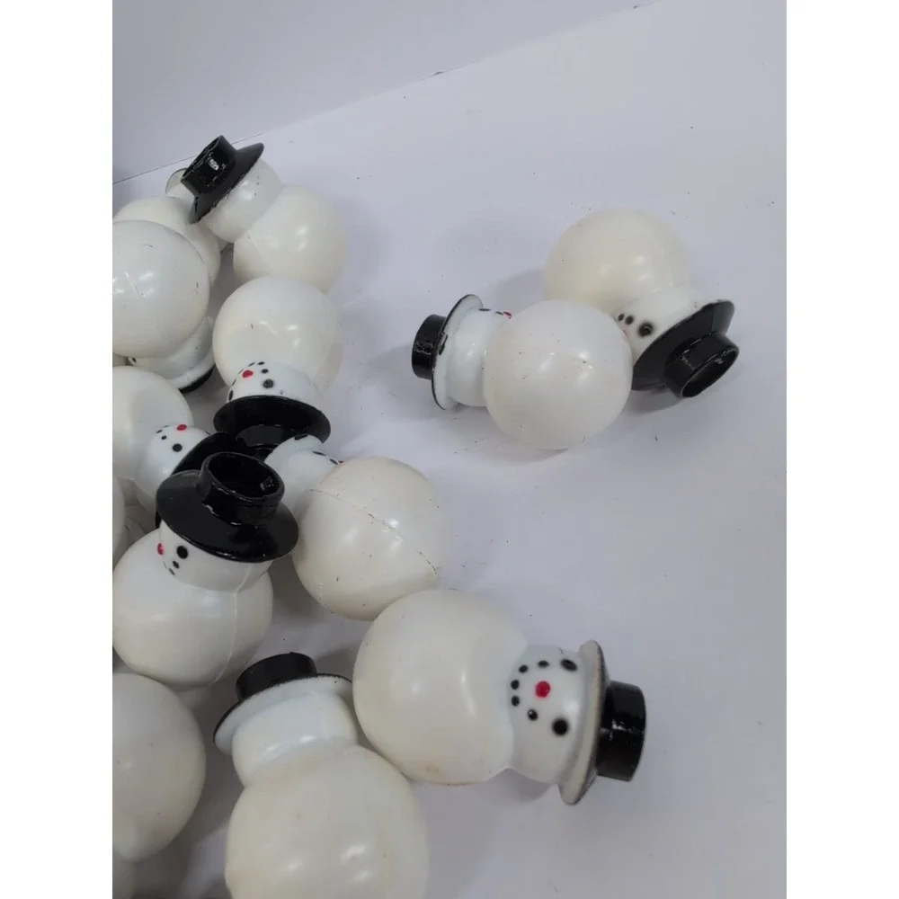 Lot of 39‎ Vintage Celluoid/Plastic Snowmen Blow Mold Christmas Light Covers.